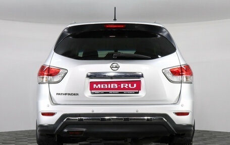 Nissan Pathfinder, 2016 год, 1 799 000 рублей, 5 фотография