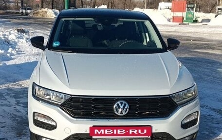 Volkswagen T-Roc I, 2019 год, 1 900 000 рублей, 5 фотография