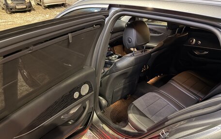 Mercedes-Benz E-Класс, 2017 год, 2 600 000 рублей, 10 фотография