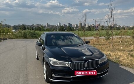 BMW 7 серия, 2016 год, 3 600 000 рублей, 13 фотография