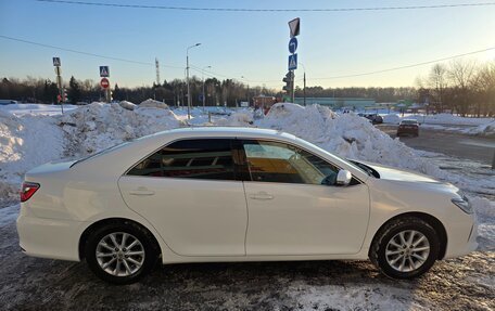 Toyota Camry, 2015 год, 1 950 000 рублей, 7 фотография