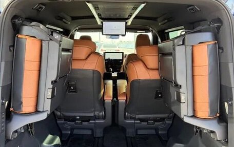 Toyota Alphard, 2024 год, 12 400 098 рублей, 14 фотография