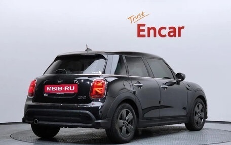 MINI Hatch, 2022 год, 1 650 000 рублей, 3 фотография