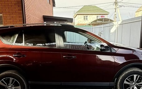 Toyota RAV4, 2019 год, 2 100 000 рублей, 3 фотография