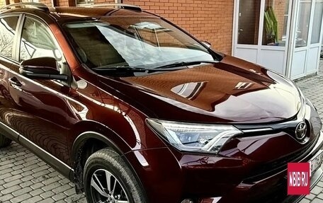 Toyota RAV4, 2019 год, 2 100 000 рублей, 2 фотография