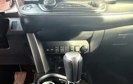 Toyota RAV4, 2019 год, 2 100 000 рублей, 13 фотография