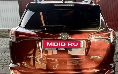 Toyota RAV4, 2019 год, 2 100 000 рублей, 8 фотография