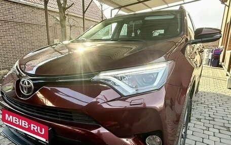 Toyota RAV4, 2019 год, 2 100 000 рублей, 7 фотография