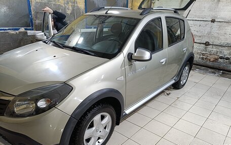 Renault Sandero I, 2012 год, 850 000 рублей, 3 фотография