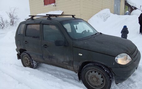 Chevrolet Niva I рестайлинг, 2004 год, 210 000 рублей, 2 фотография