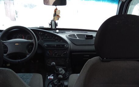 Chevrolet Niva I рестайлинг, 2004 год, 210 000 рублей, 5 фотография