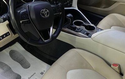Toyota Camry, 2019 год, 2 700 000 рублей, 1 фотография