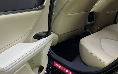 Toyota Camry, 2019 год, 2 700 000 рублей, 6 фотография