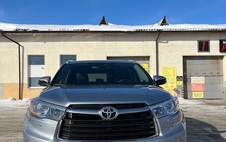 Toyota Highlander III, 2014 год, 3 300 000 рублей, 1 фотография