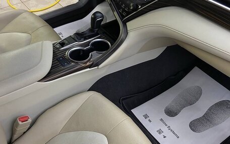 Toyota Camry, 2019 год, 2 700 000 рублей, 10 фотография