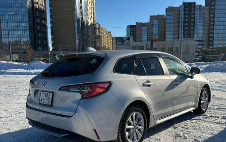 Toyota Corolla, 2021 год, 1 990 000 рублей, 2 фотография