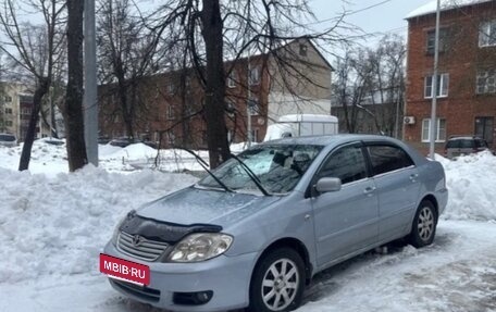 Toyota Corolla, 2004 год, 450 000 рублей, 3 фотография