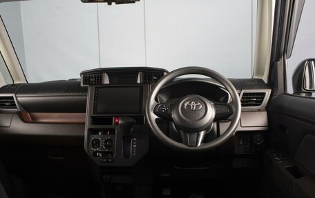 Toyota Roomy I, 2018 год, 1 020 000 рублей, 5 фотография