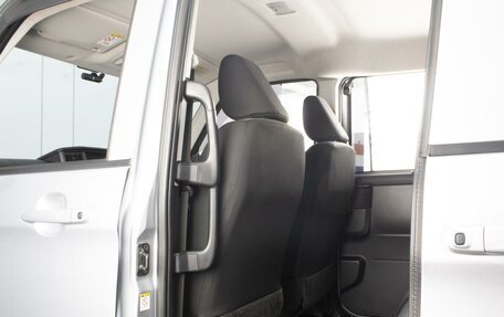 Toyota Roomy I, 2018 год, 1 020 000 рублей, 9 фотография