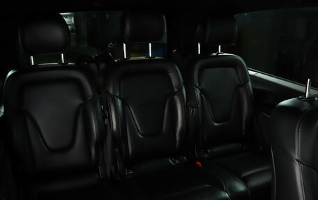 Mercedes-Benz V-Класс, 2018 год, 4 990 000 рублей, 19 фотография