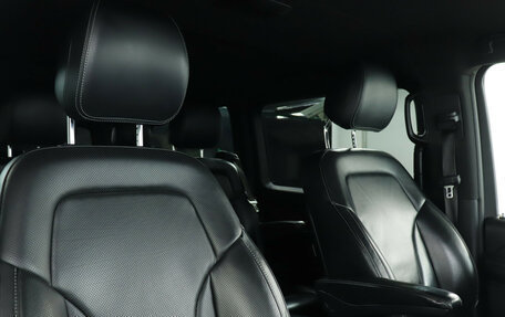 Mercedes-Benz V-Класс, 2018 год, 4 990 000 рублей, 16 фотография