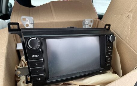 Toyota RAV4, 2017 год, 2 150 000 рублей, 11 фотография