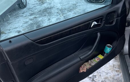 Mercedes-Benz CLK-Класс, 2001 год, 780 000 рублей, 11 фотография