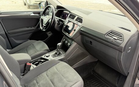 Volkswagen Tiguan II, 2017 год, 2 965 000 рублей, 22 фотография