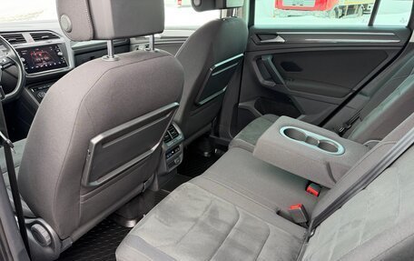 Volkswagen Tiguan II, 2017 год, 2 965 000 рублей, 20 фотография