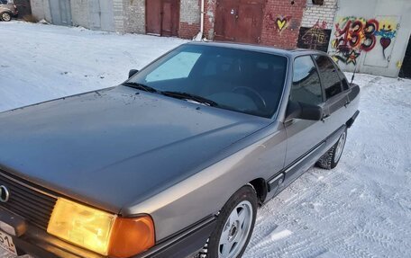 Audi 100, 1983 год, 300 000 рублей, 4 фотография