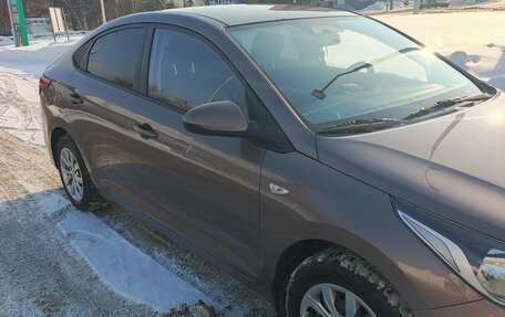 Hyundai Solaris II рестайлинг, 2019 год, 1 350 000 рублей, 3 фотография