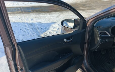 Hyundai Solaris II рестайлинг, 2019 год, 1 350 000 рублей, 15 фотография