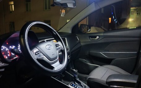 Hyundai Solaris II рестайлинг, 2019 год, 1 350 000 рублей, 27 фотография