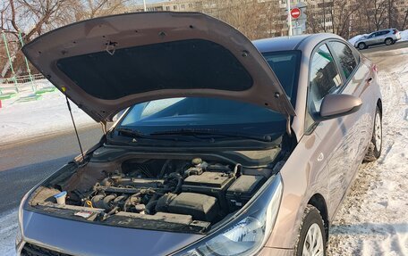 Hyundai Solaris II рестайлинг, 2019 год, 1 350 000 рублей, 26 фотография