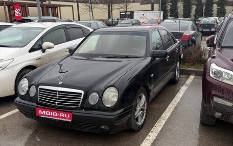 Mercedes-Benz E-Класс, 1995 год, 370 000 рублей, 1 фотография