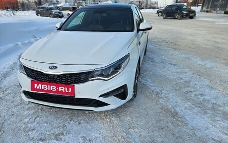 KIA Optima IV, 2019 год, 2 300 000 рублей, 4 фотография
