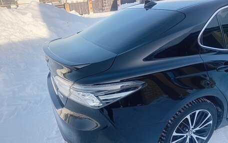 Toyota Camry, 2020 год, 2 200 000 рублей, 4 фотография