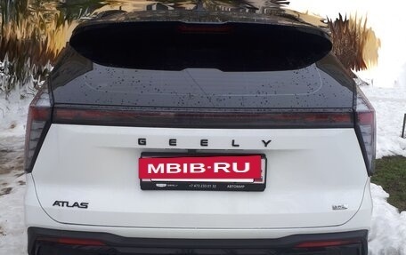 Geely Atlas, 2024 год, 3 200 000 рублей, 3 фотография