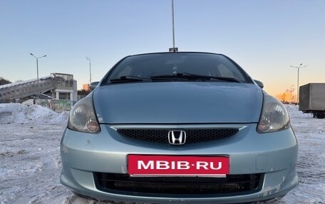 Honda Jazz I рестайлинг, 2006 год, 600 000 рублей, 2 фотография