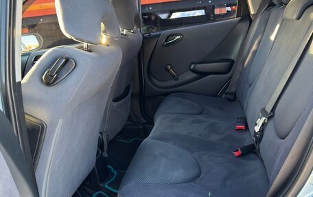 Honda Jazz I рестайлинг, 2006 год, 600 000 рублей, 18 фотография