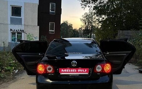 Volkswagen Jetta VI, 2008 год, 650 000 рублей, 3 фотография