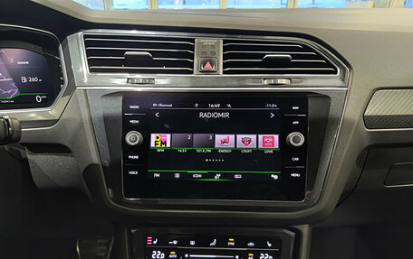 Volkswagen Tiguan II, 2021 год, 3 450 000 рублей, 18 фотография