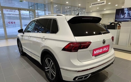 Volkswagen Tiguan II, 2021 год, 3 450 000 рублей, 8 фотография