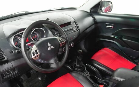 Mitsubishi Outlander III рестайлинг 3, 2008 год, 799 000 рублей, 9 фотография