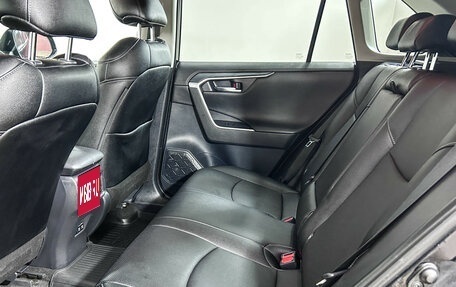 Toyota RAV4, 2020 год, 3 297 000 рублей, 9 фотография