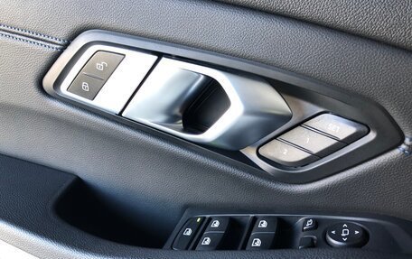 BMW 3 серия, 2020 год, 5 600 000 рублей, 24 фотография