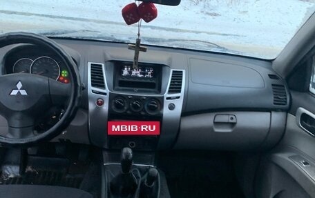 Mitsubishi Pajero Sport II рестайлинг, 2012 год, 1 600 000 рублей, 2 фотография