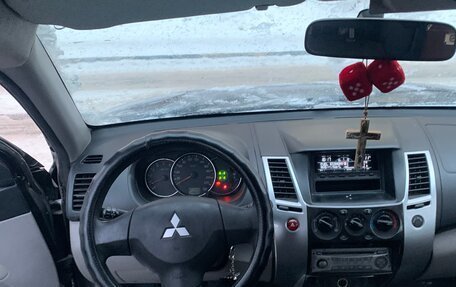 Mitsubishi Pajero Sport II рестайлинг, 2012 год, 1 600 000 рублей, 9 фотография