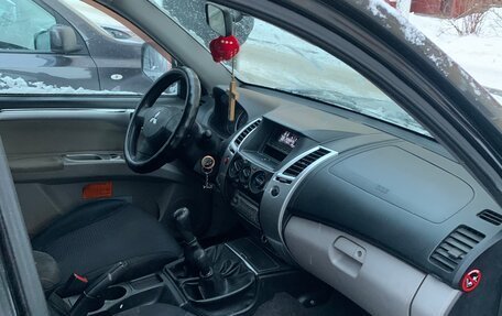 Mitsubishi Pajero Sport II рестайлинг, 2012 год, 1 600 000 рублей, 17 фотография