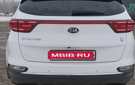 KIA Sportage IV рестайлинг, 2019 год, 2 300 000 рублей, 8 фотография